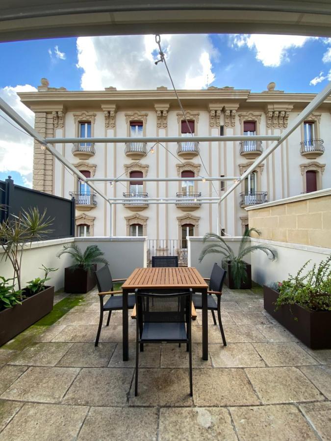 Blu Mazzini 1 - Appartamento Luxury Con Terrazza Privata Lecce Exterior photo